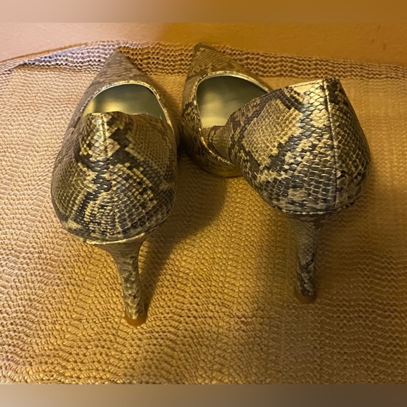 Rampage Maria snakeskin gray, silver, and cream metallic high heels - Picture 6 of 10